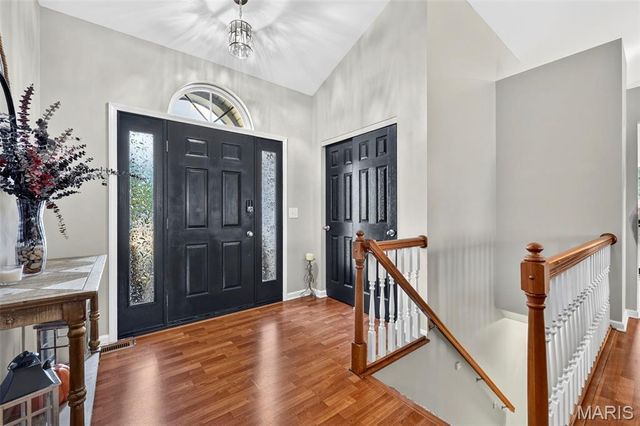 957 Cottontail Lane, St Charles, MO 63303