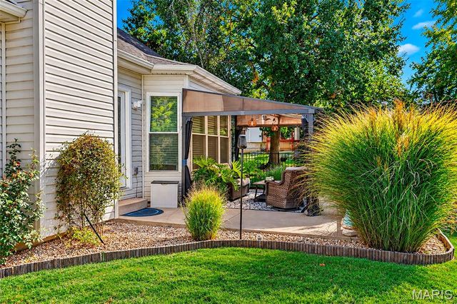 957 Cottontail Lane, St Charles, MO 63303