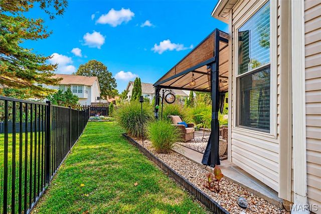 957 Cottontail Lane, St Charles, MO 63303