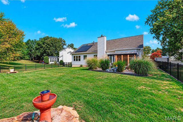 957 Cottontail Lane, St Charles, MO 63303