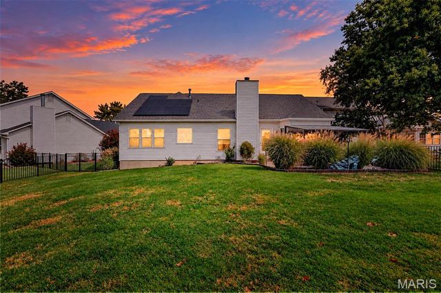 957 Cottontail Lane, St Charles, MO 63303