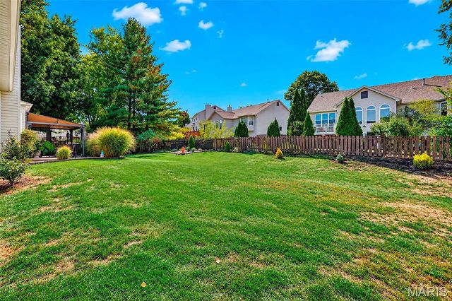 957 Cottontail Lane, St Charles, MO 63303