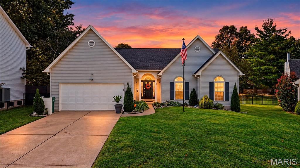 957 Cottontail Lane, St Charles, MO 63303