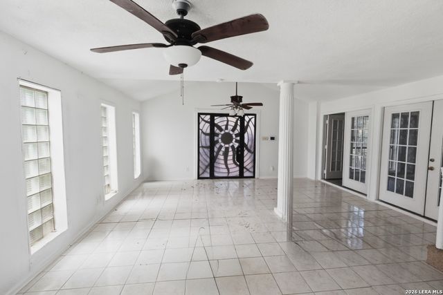 10804 LANDS RUN ST, San Antonio, TX 78230