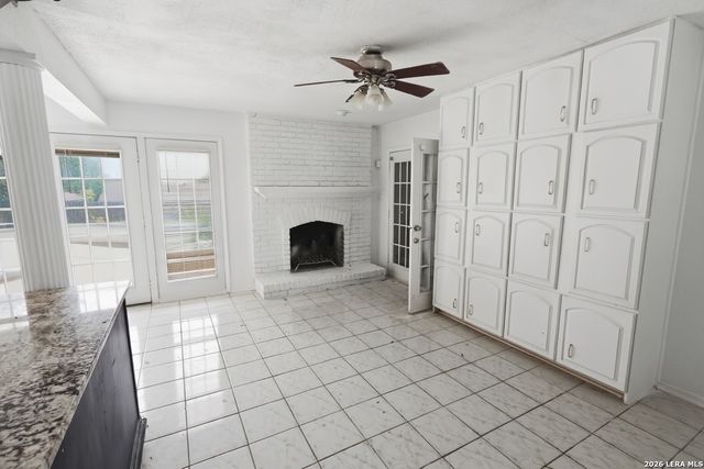 10804 LANDS RUN ST, San Antonio, TX 78230