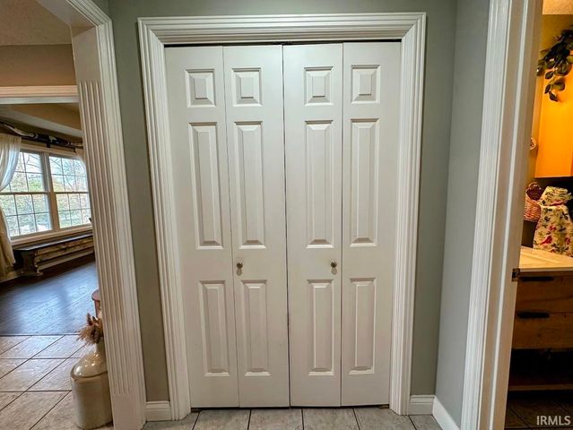 692 N Parker Lane, Bloomfield, IN 47424