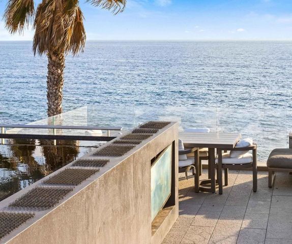 6653 Neptune, La Jolla, CA 92037