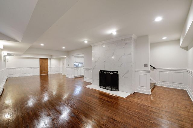 1820 Girard Avenue S, Minneapolis, MN 55403