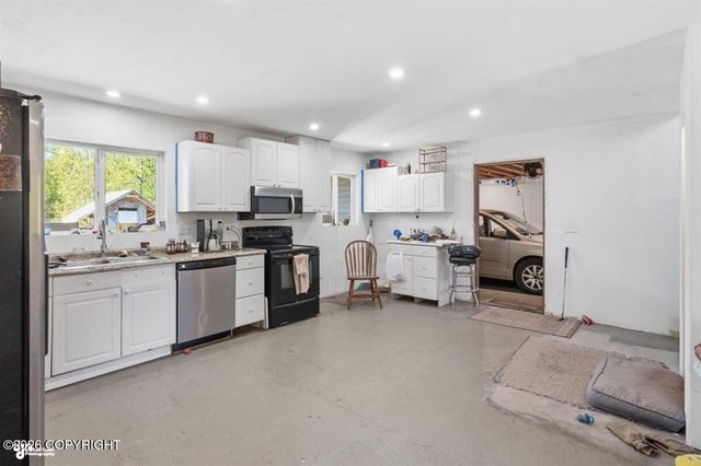 11100 E Yarrow Road, Palmer, AK 99645