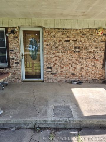 418267 Highway 266, Checotah, OK 74426