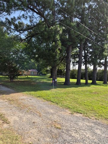 418267 Highway 266, Checotah, OK 74426