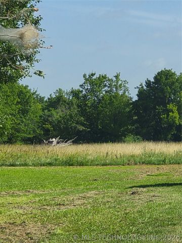 418267 Highway 266, Checotah, OK 74426