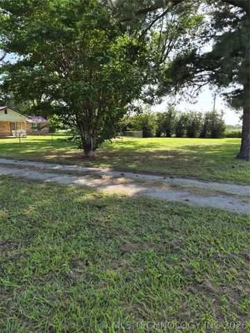 418267 Highway 266, Checotah, OK 74426