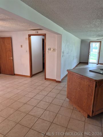 418267 Highway 266, Checotah, OK 74426