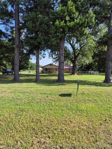 418267 Highway 266, Checotah, OK 74426