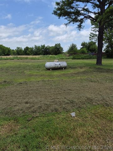 418267 Highway 266, Checotah, OK 74426