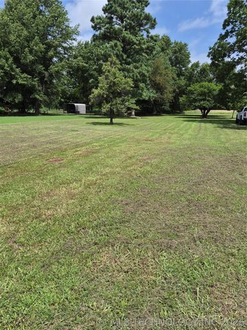 418267 Highway 266, Checotah, OK 74426