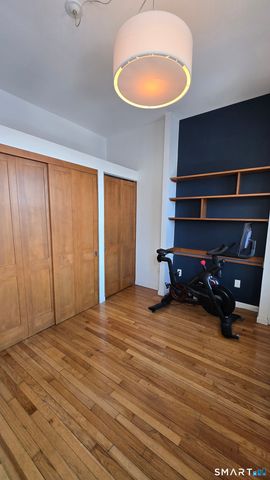 556 Chapel Street APT 3, New Haven, CT 06511