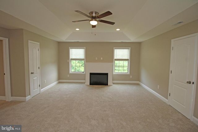 5 CHRYSANTHEMUM CT, Sewell, NJ 08080