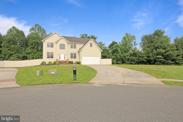 5 CHRYSANTHEMUM CT, Sewell, NJ 08080