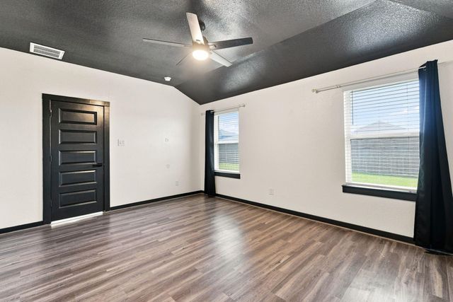 14602 Sweet Water Drive, Baytown, TX 77523