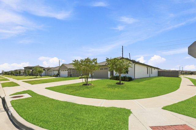 14602 Sweet Water Drive, Baytown, TX 77523