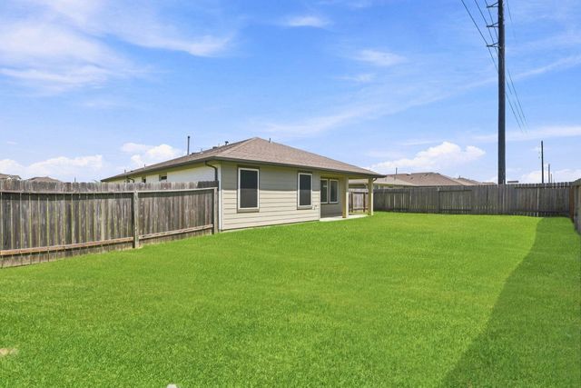 14602 Sweet Water Drive, Baytown, TX 77523