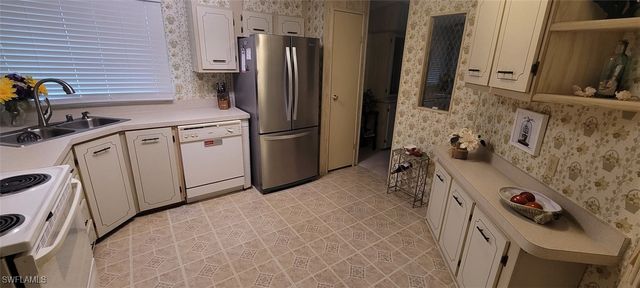 20 Peridot AVE 20PT, Naples, FL 34114