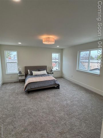 127 E Mahan Avenue, Hazel Park, MI 48030