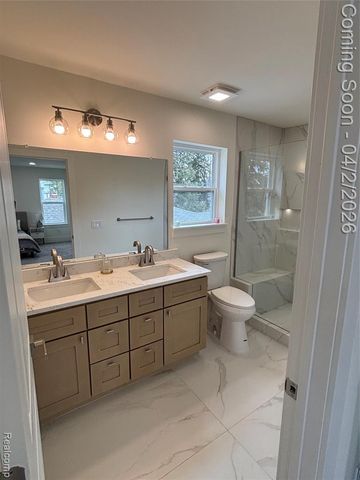 127 E Mahan Avenue, Hazel Park, MI 48030