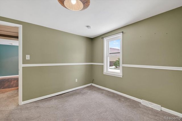 23650 Elwell Road, Belleville, MI 48111