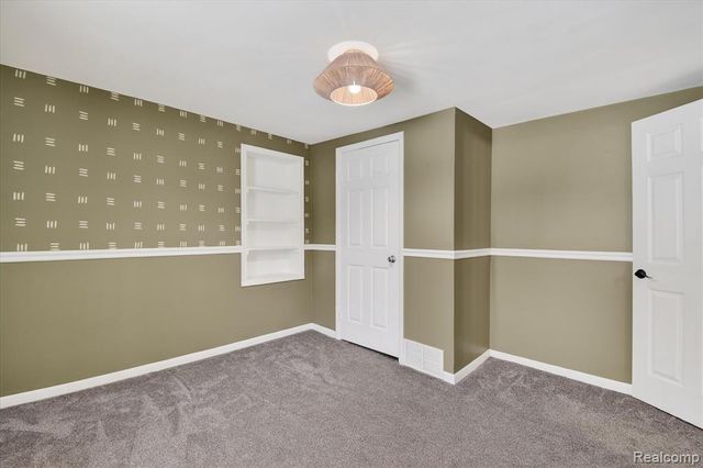 23650 Elwell Road, Belleville, MI 48111