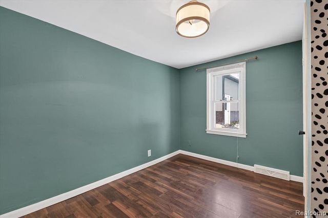 23650 Elwell Road, Belleville, MI 48111