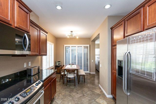 26329 N BABBLING BROOK Drive, Phoenix, AZ 85083