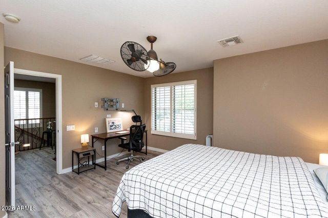 26329 N BABBLING BROOK Drive, Phoenix, AZ 85083