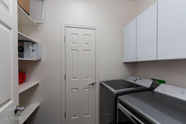 26329 N BABBLING BROOK Drive, Phoenix, AZ 85083