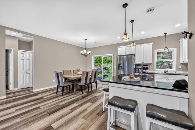 915 N Basswood Avenue, Duluth, MN 55811