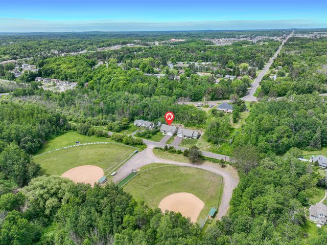 915 N Basswood Avenue, Duluth, MN 55811