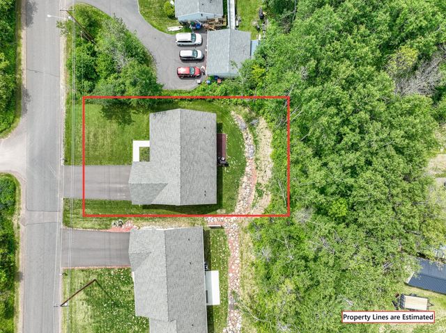915 N Basswood Avenue, Duluth, MN 55811