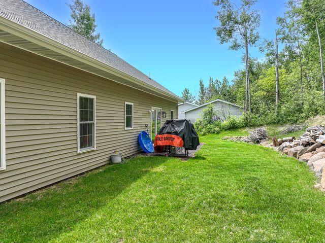 915 N Basswood Avenue, Duluth, MN 55811