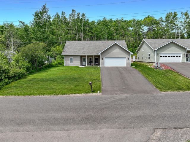 915 N Basswood Avenue, Duluth, MN 55811