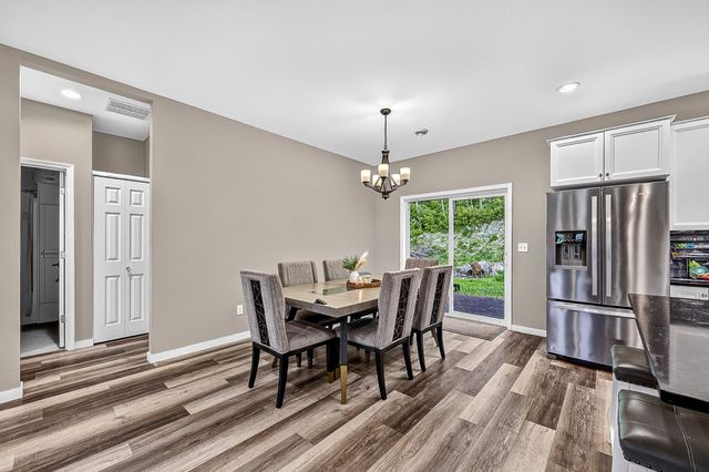 915 N Basswood Avenue, Duluth, MN 55811