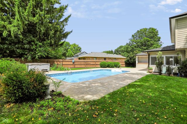 110 Westbourne Drive, Brownsburg, IN 46112