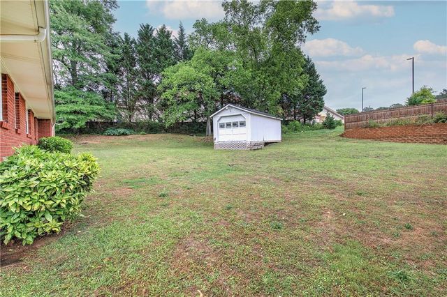 2 Davis Drive, Cartersville, GA 30120
