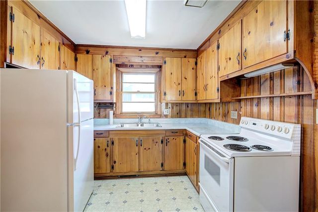 2 Davis Drive, Cartersville, GA 30120