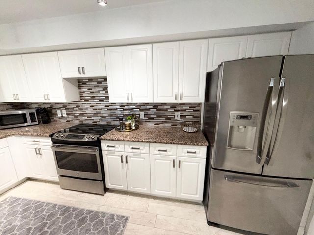 3594 S Ocean Boulevard 406, Highland Beach, FL 33487