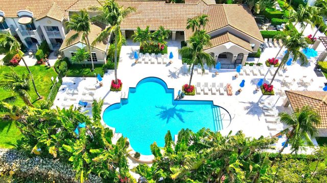 3594 S Ocean Boulevard 406, Highland Beach, FL 33487