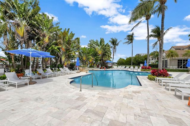 3594 S Ocean Boulevard 406, Highland Beach, FL 33487