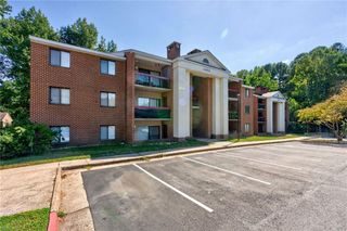 4008 Governors SQ # 11, Williamsburg, VA 23188