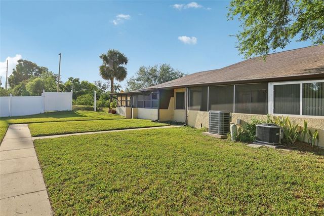 1203 16TH CIRCLE SE, Largo, FL 33771